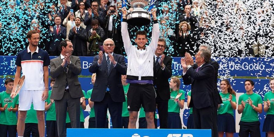 Kalahkan Medvedev pada Final, Dominic Thiem Juara Barcelona Open 2019