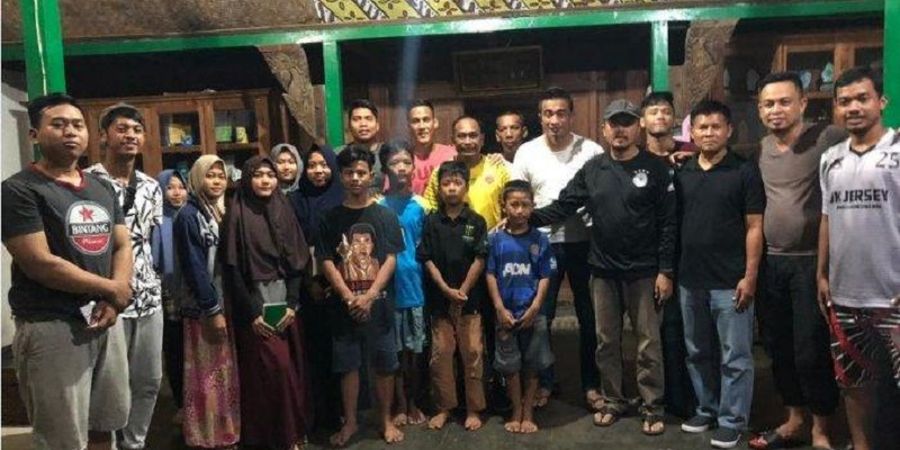 Jalani Tur Pulau Jawa, Sriwijaya FC Datangi Panti Asuhan di Surakarta