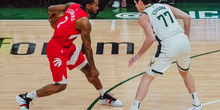 Playoffs NBA 2019 - Curi Poin di Markas Bucks, Raptors Berbalik Unggul