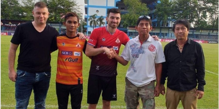 Eks Pemain Muda Premier League Resmi Gabung Klub Liga Thailand 4