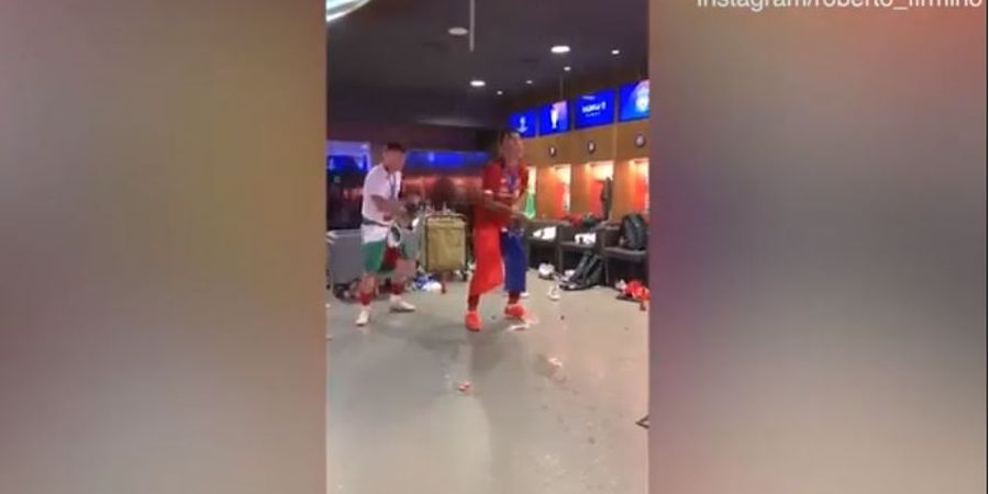 VIDEO - Seorang Muslim Taat, Sadio Mane Mentahkan Perayaan dengan Alkohol dari Roberto Firmino