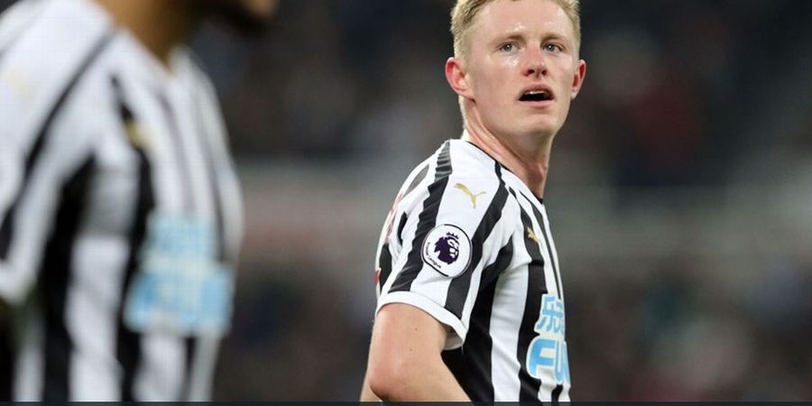 Pemilik Newcastle Beri Kode Keras pada Man United Soal Sean Longstaff