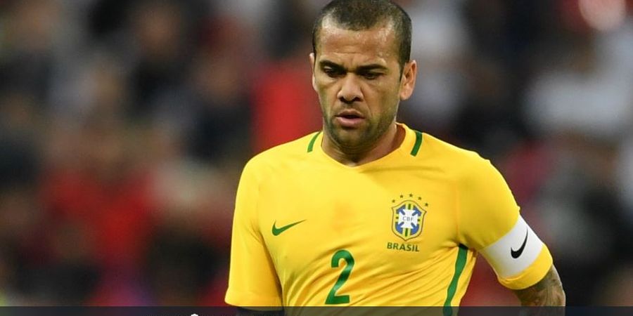 Pemain Antah Berantah Punya Trofi Lebih Banyak daripada Dani Alves