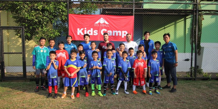 Dua Pelatih Spanyol Bersua Pemain Cilik Bekasi di Bolaball Kids Camp