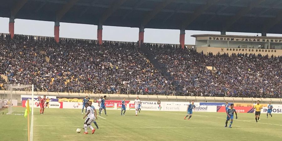 Skor Imbang Tutup Laga Babak Pertama Antara Persib Vs Madura United