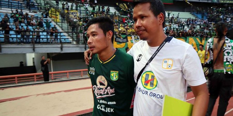 Momen Evan Dimas Darmono Kenakan Jersey Persebaya di Stadion GBT