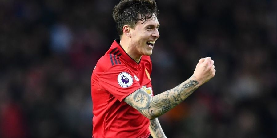 Blunder Lawan Soton, Victor Lindelof Disalahkan Eks Bek Manchester United