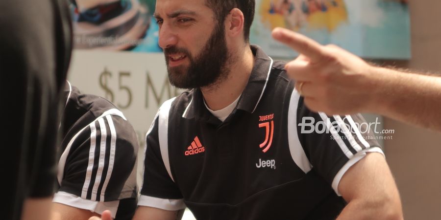 Sederet Kontroversi Higuain Pekan Ini, dari Tendang Pelatih hingga Tak Beri Operan Cristiano Ronaldo