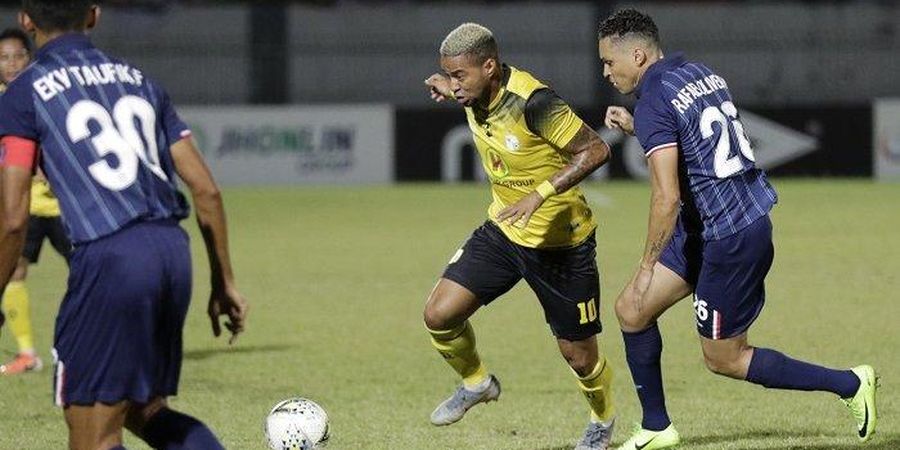 Hasil Liga 1 - Barito Putera Ditahan Imbang 10 Pemain Persela