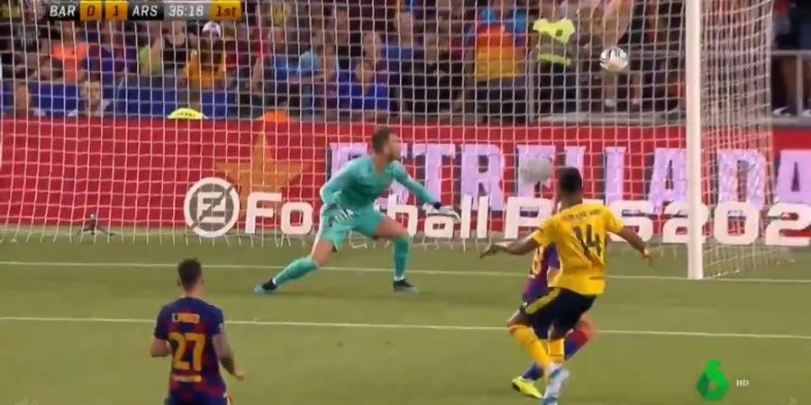 VIDEO - Gol Aubameyang Buat Kiper Termahal dalam Sejarah Barcelona Bengong