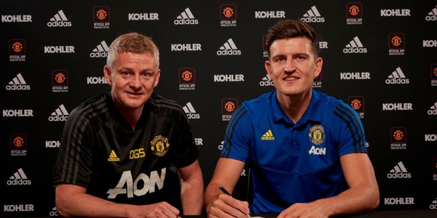 Maguire Diprediksi Warisi Nomor Punggung Bek Termahal Man United 2002