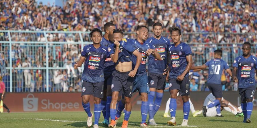 Makan Konate Cemerlang, Arema FC Bungkam Persebaya Surabaya