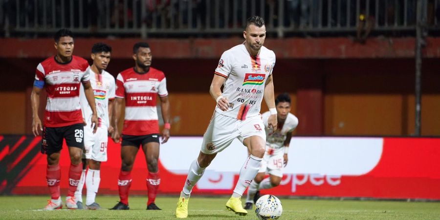 Dua Gol Marko Simic Antarkan Persija Tahan Imbang Madura United