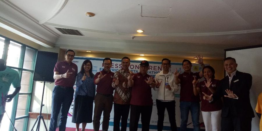 Pelari dari Jepang Membeludak pada Electric Jakarta Marathon 2019