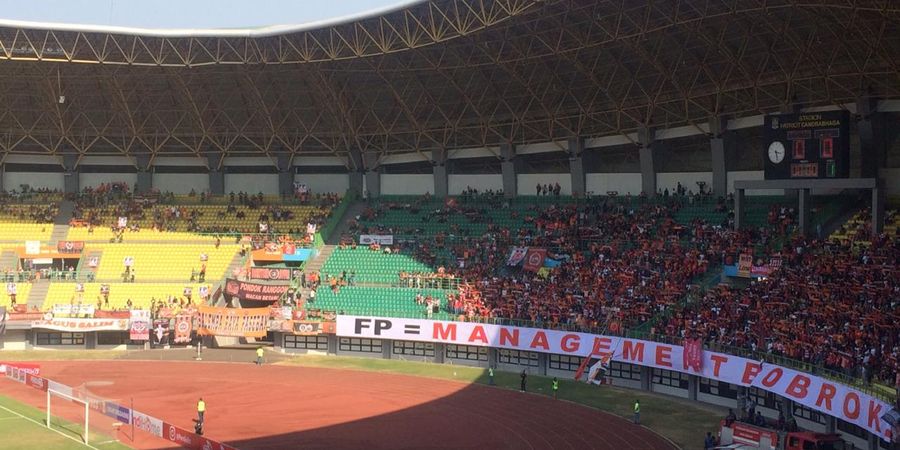 Makna Spanduk Aneh The Jak Mania Saat Persija Hadapi PSIS Semarang