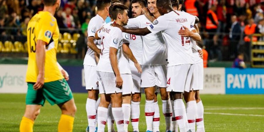 VIDEO - 4 Gol Cristiano Ronaldo untuk Portugal, Gol Ke-2 karena Bahu