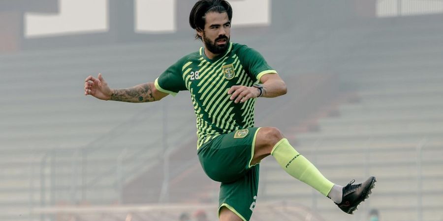 Aryn Williams Berharap Tuah Kumis dan Jenggotnya Bisa Bawa Persebaya Juara