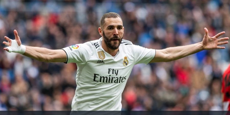 Faktor Usia Alasan Karim Benzema Jadi Sosok Panutan di Mata Bek Madrid