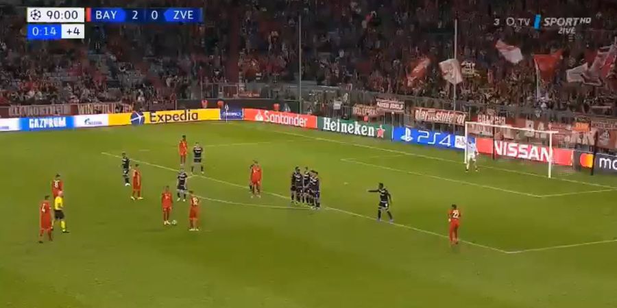 VIDEO - Aksi Tipuan Cerdik Pemain Bayern Muenchen saat Cetak Gol ke Gawang Red Star Belgrade