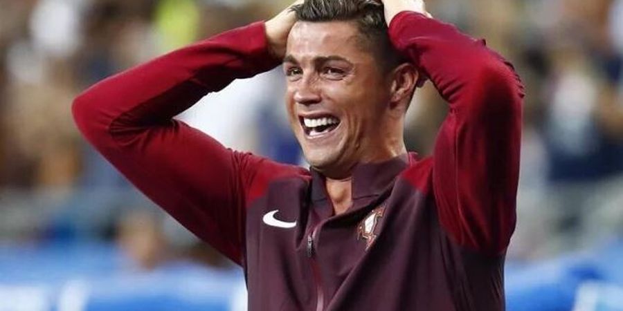 Populer BOLA - Rekor Buruk Ronaldo hingga Bukti Rekayasa Messi