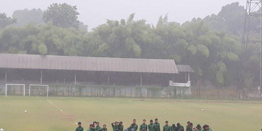 Hujan Bikin Program Latihan Timnas U-19 Indonesia Tak Sesuai Rencana