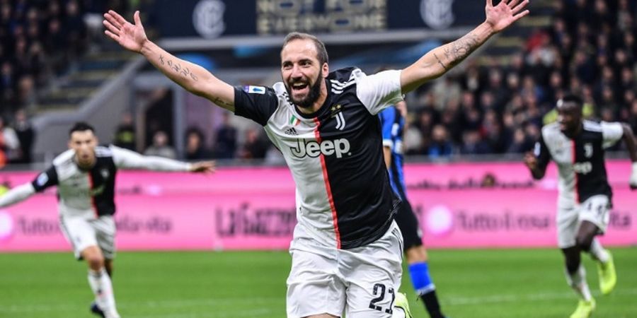 Semasa di Juventus, Higuain Selalu Tahan Perut Tiap Sesi Foto