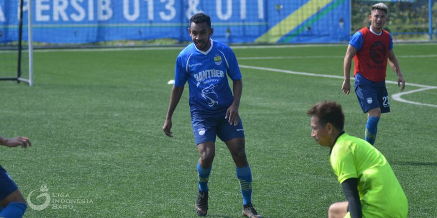 Selain Latihan Mandiri di Pantai, Ini Kegiatan Lain Pemain Muda Persib Julius Josel