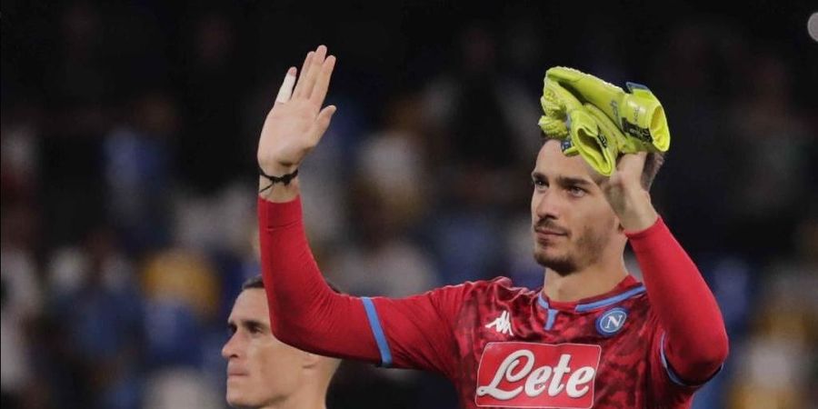 VIDEO - Aksi Brilian Kiper Napoli dan Nice Bikin Triple Saves Sekaligus