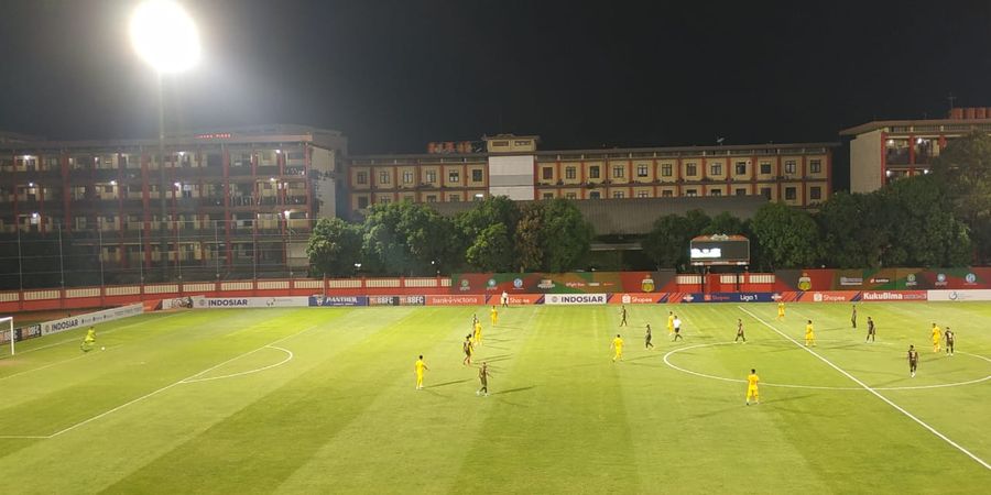 Robert Rene Alberts Beri Pujian untuk Lapangan Stadion PTIK