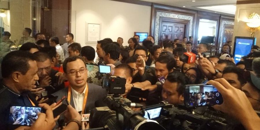 Sebelum KLB PSSI Dimulai, Terjadi Ketegangan antara Iwan Bule dan Vijaya Fitriyasa