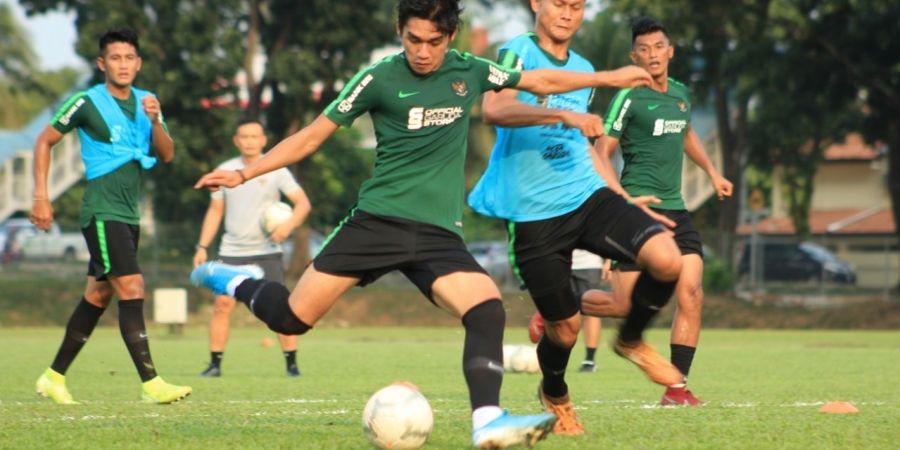 Dihadiri Simon McMenemy, Timnas Indonesia Menang 3-0 Atas PKNS