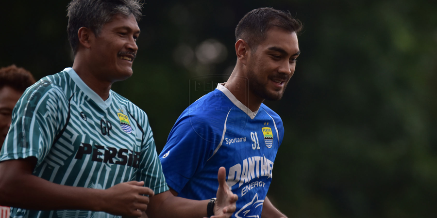 Bobotoh Ingin Adik Omid Nazari Ikut Gabung Persib