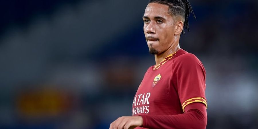 Betah di Liga Italia, Chris Smalling Tak Mau Pulang ke Man United