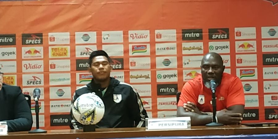 Persija Vs Persipura - Jacksen F Tiago Tak Peduli Ulang Tahun Macan Kemayoran