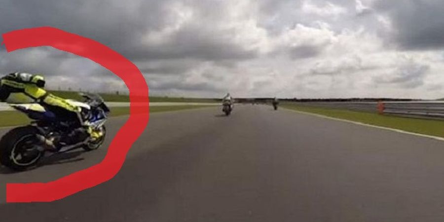 Mendekati Maut! Pembalap ini Pingsan saat Motornya Melaju Kencang