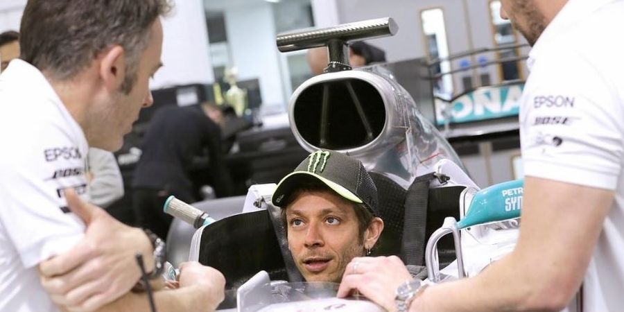 Valentino Rossi Lakukan Persiapan Sebelum Kendarai Mobil Juara F1