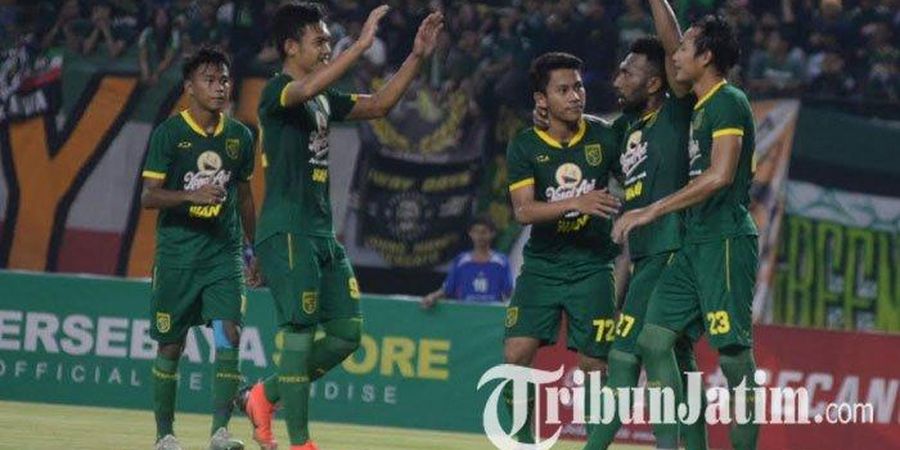 Diwarnai Gol Penalti, Persebaya Imbang Lawan Persik di Babak Pertama 