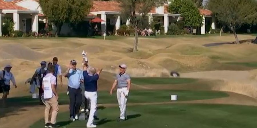 VIDEO - Pegolf Berlengan Satu Cetak Hole-in-One dari Jarak 134 Meter