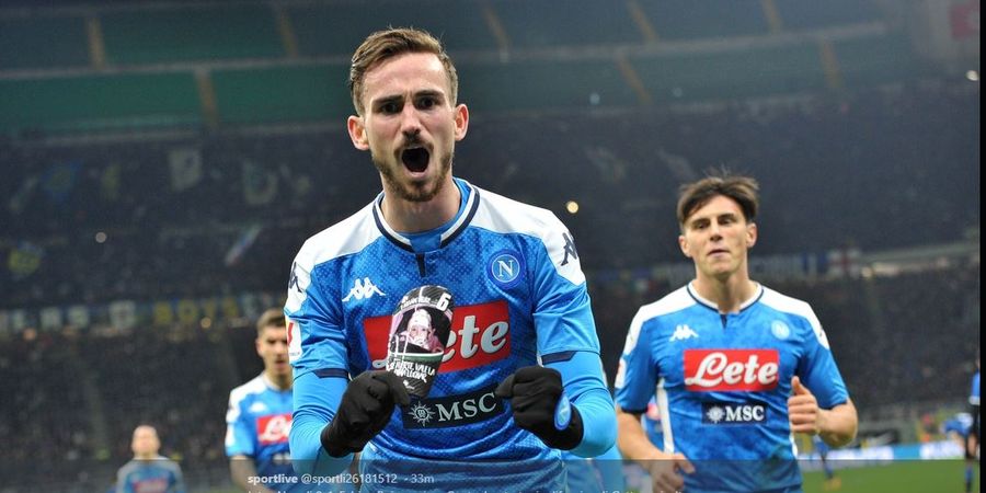 Real Madrid Tumbalkan Striker Muda Demi Gelandang Napoli