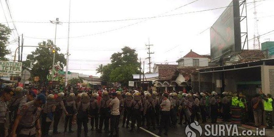 Romantisme Persebaya Vs Arema FC di Tengah Gejolak Bentrok Bonek dan Aremania