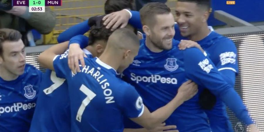 BREAKING NEWS - Satu Pemain Laporkan Gejala Virus Corona, Everton Isolasi Seluruh Skuat