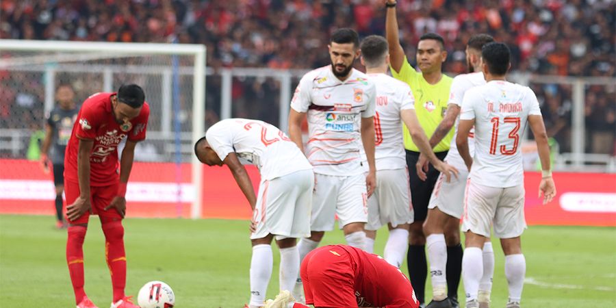 Hujan Kartu di Shopee Liga 1 2020, Pemain Masih Keras atau Wasit Sudah Maju?