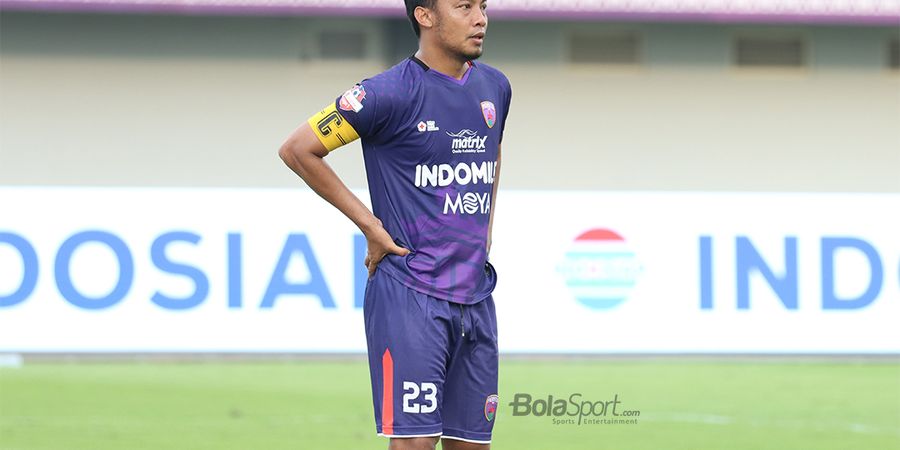 Kepo dengan Gaji Striker Persib, Hamka Hamza Sampai Telpon Mendiang Choirul Huda