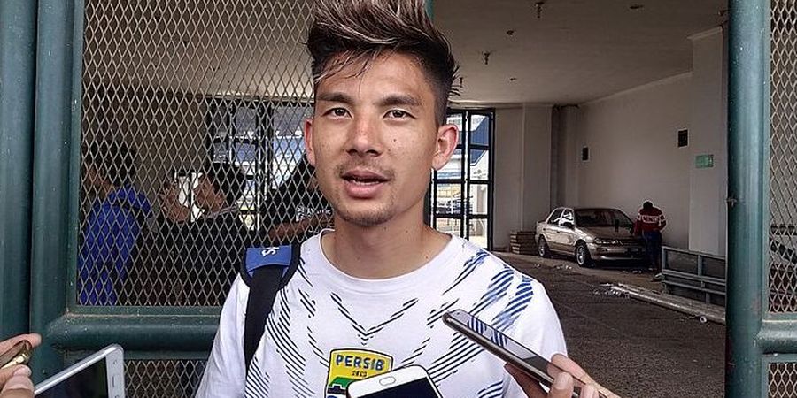 Karena Ditemani Istri, Gelandang Andalan Persib Ini Betah Tetap di Rumah