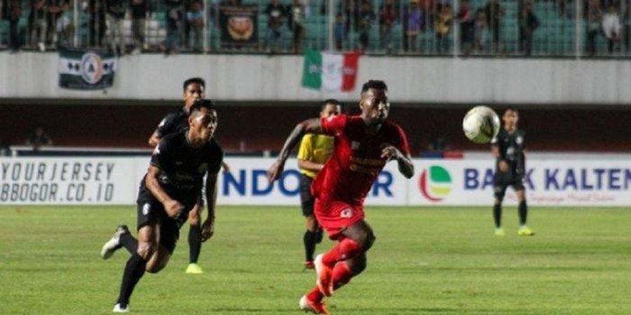 Sang Ayah Meninggal Dunia, Asyraq Gufron Pastikan Absen Lawan Persela