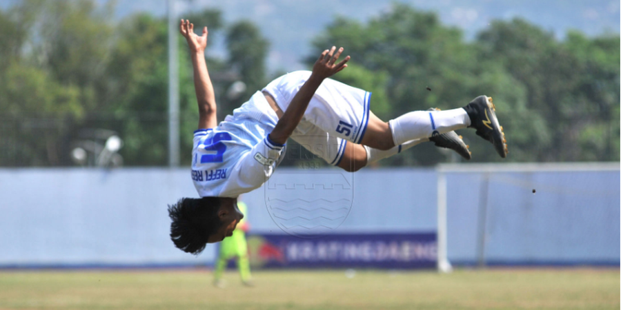 Rindu pada Wander Luiz, Pemain Muda Persib Bandung Lakukan Salto