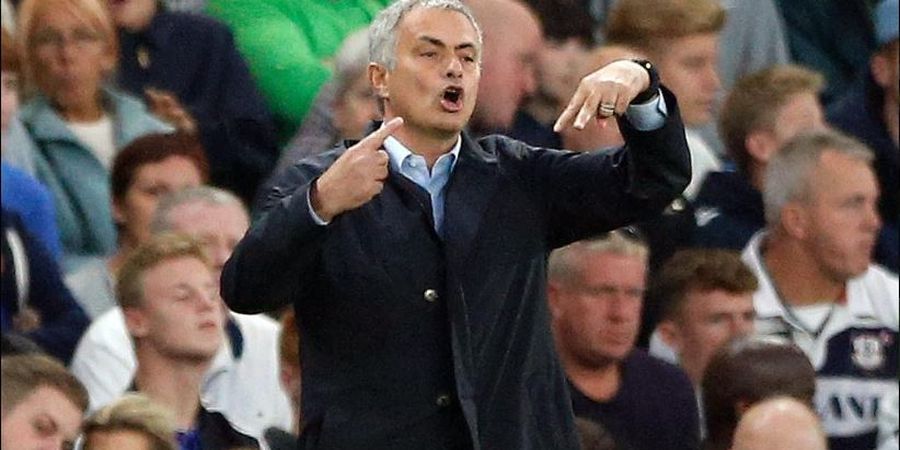 On This Day - Berakhirnya  Rekor Tak Terkalahkan Mourinho di Kandang Chelsea