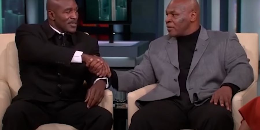 Evander Holyfield Ingin Balas Gigitan Mike Tyson dengan Cara Lebih Keji