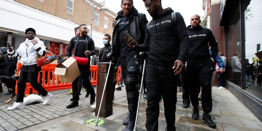 Cedera Lutut Paksa Anthony Joshua Absen Latihan Tinju Selama 4 Pekan