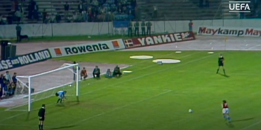 ON THIS DAY - 20 Juni 1976, Tendangan Penalti Panenka Lahir di Dunia Sepak Bola